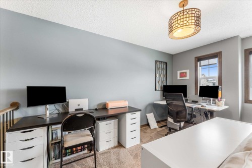 4 Hewitt Circle, Spruce Grove, AB - Indoor Photo Showing Office