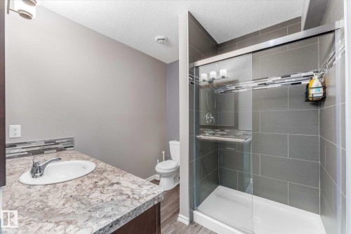 4 Hewitt Circle, Spruce Grove, AB - Indoor Photo Showing Bathroom