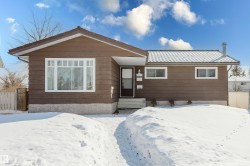 6707 149A Avenue  Edmonton, AB T5C 2V8