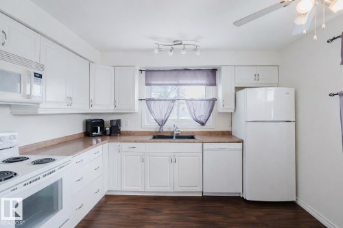 6707 149A Avenue, Edmonton, AB 