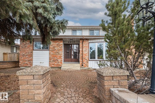 8812 135 Avenue  Edmonton, AB T5E 1N3