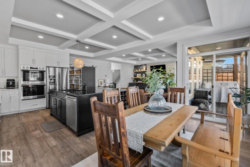 25 Enchanted Way, St. Albert, AB - Indoor Photo Showing Dining Room