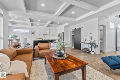 25 Enchanted Way, St. Albert, AB - Indoor Photo Showing Living Room