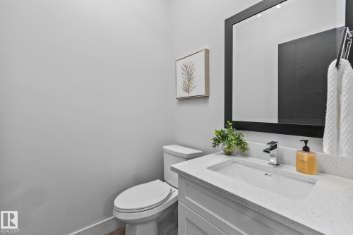 25 Enchanted Way, St. Albert, AB - Indoor Photo Showing Bathroom
