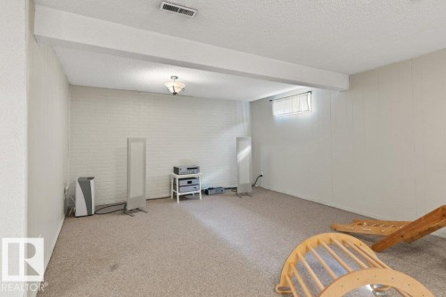 7 Murray Crescent, St. Albert, AB - Indoor