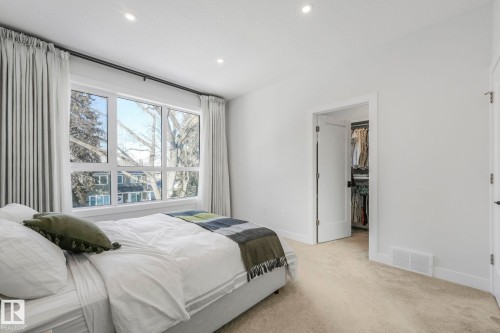 8319 80 Avenue, Edmonton, AB - Indoor Photo Showing Bedroom