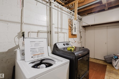 14632 95 Avenue, Edmonton, AB - Indoor Photo Showing Laundry Room