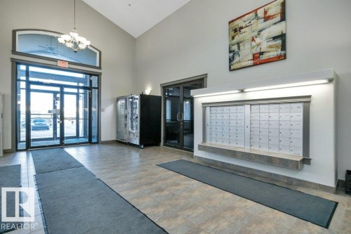 314 111 Edwards Drive, Edmonton, AB - Indoor Photo Showing Other Room