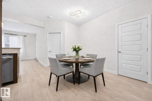 125 304 Ambleside Link Link, Edmonton, AB - Indoor Photo Showing Dining Room