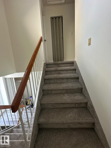 5462 38A Avenue, Edmonton, AB - Indoor Photo Showing Other Room