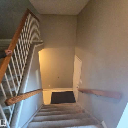 5462 38A Avenue, Edmonton, AB - Indoor Photo Showing Other Room