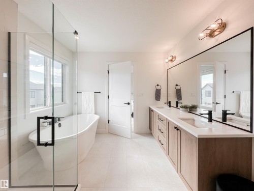 29 Cannes Cove, St. Albert, AB - Indoor Photo Showing Bathroom