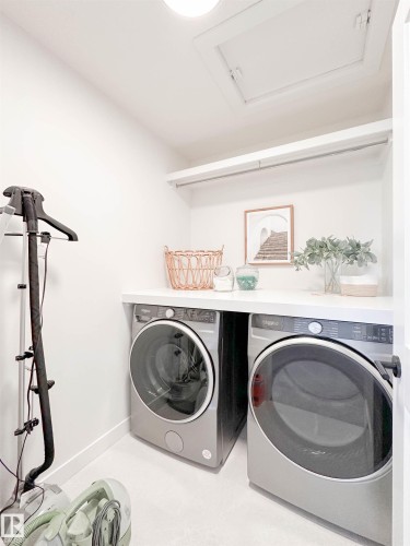 29 Cannes Cove, St. Albert, AB - Indoor Photo Showing Laundry Room