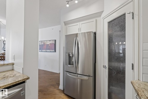 307 10108 125 Street, Edmonton, AB - Indoor Photo Showing Kitchen