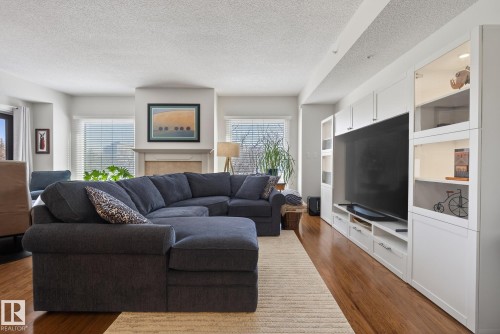307 10108 125 Street, Edmonton, AB - Indoor Photo Showing Living Room