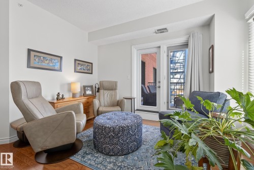 307 10108 125 Street, Edmonton, AB - Indoor