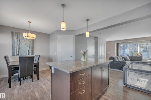 4 5203 149 Avenue, Edmonton, AB - Indoor