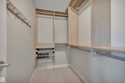 671 Secord Boulevard, Edmonton, AB - Indoor With Storage