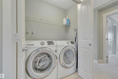 671 Secord Boulevard, Edmonton, AB - Indoor Photo Showing Laundry Room