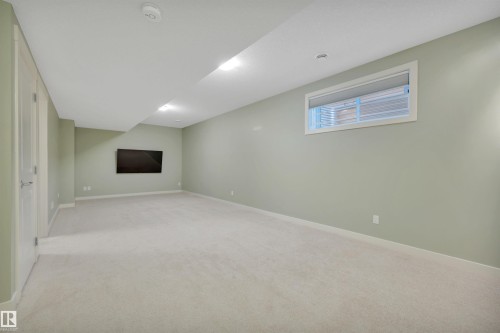 671 Secord Boulevard, Edmonton, AB - Indoor Photo Showing Basement