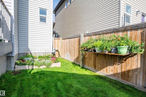 671 Secord Boulevard, Edmonton, AB - Outdoor