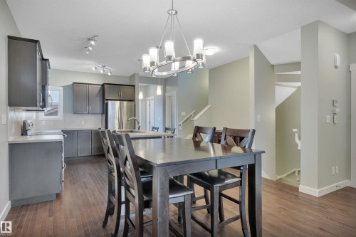 671 Secord Boulevard, Edmonton, AB - Indoor Photo Showing Dining Room