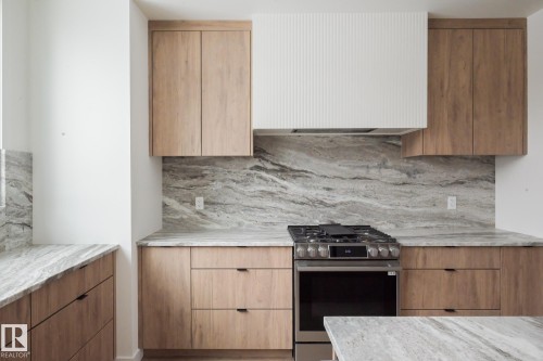 9140 74 Avenue, Edmonton, AB - Indoor Photo Showing Kitchen