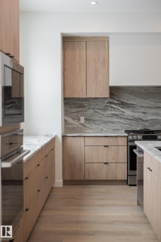 9140 74 Avenue, Edmonton, AB - Indoor Photo Showing Kitchen