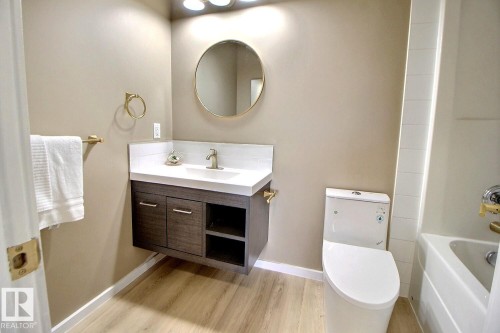 266 1196 Hyndman Road, Edmonton, AB - Indoor Photo Showing Bathroom