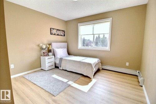 266 1196 Hyndman Road, Edmonton, AB - Indoor Photo Showing Bedroom