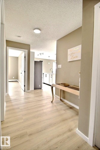 266 1196 Hyndman Road, Edmonton, AB - Indoor Photo Showing Other Room