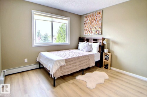 266 1196 Hyndman Road, Edmonton, AB - Indoor Photo Showing Bedroom