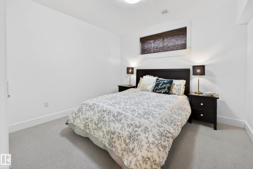 9738 75 Avenue, Edmonton, AB - Indoor Photo Showing Bedroom