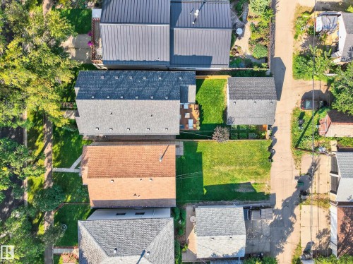 9738 75 Avenue, Edmonton, AB - Outdoor