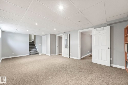 3504 21 Street, Edmonton, AB - Indoor