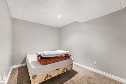 3504 21 Street, Edmonton, AB - Indoor