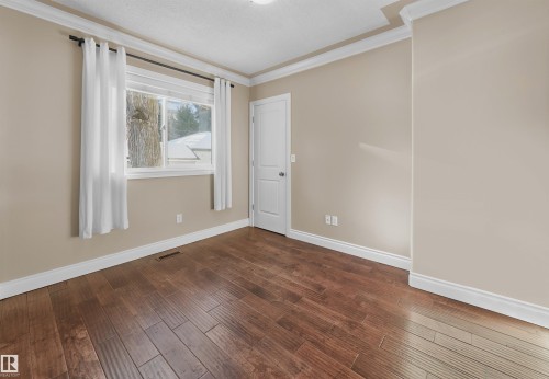 11567 80 Avenue, Edmonton, AB - Indoor Photo Showing Other Room