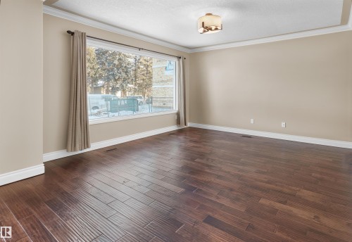 11567 80 Avenue, Edmonton, AB - Indoor Photo Showing Other Room