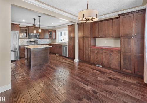 11567 80 Avenue, Edmonton, AB - Indoor Photo Showing Kitchen