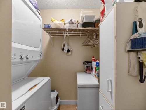 218 2045 Grantham Crest, Edmonton, AB - Indoor Photo Showing Laundry Room