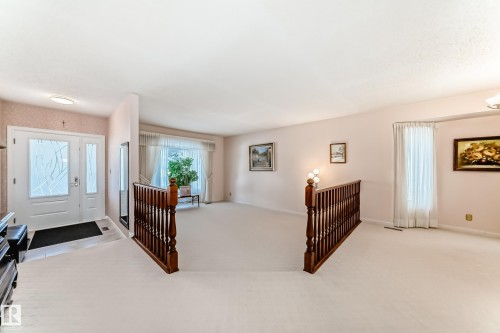 17911 57 Avenue, Edmonton, AB - Indoor