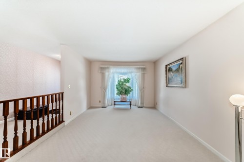 17911 57 Avenue, Edmonton, AB - Indoor Photo Showing Other Room