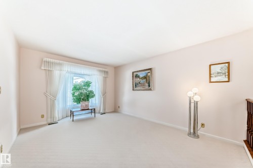 17911 57 Avenue, Edmonton, AB - Indoor