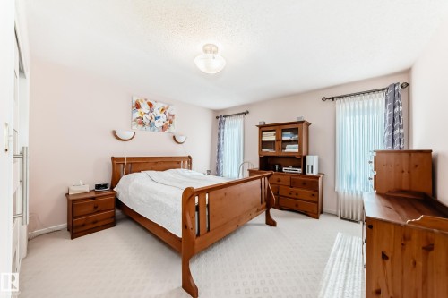 17911 57 Avenue, Edmonton, AB - Indoor Photo Showing Bedroom