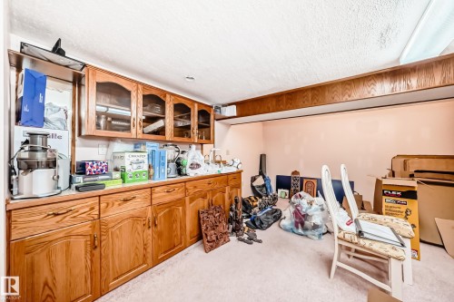 17911 57 Avenue, Edmonton, AB - Indoor Photo Showing Other Room
