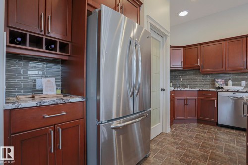 21 Willow Way, Stony Plain, AB - Indoor Photo Showing Kitchen With Stainless Steel Kitchen