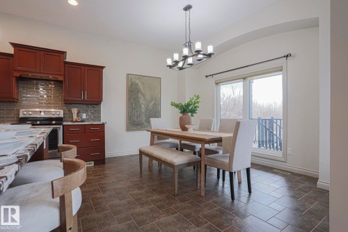 21 Willow Way, Stony Plain, AB - Indoor Photo Showing Dining Room