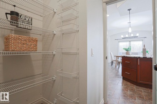 21 Willow Way, Stony Plain, AB - Indoor With Storage