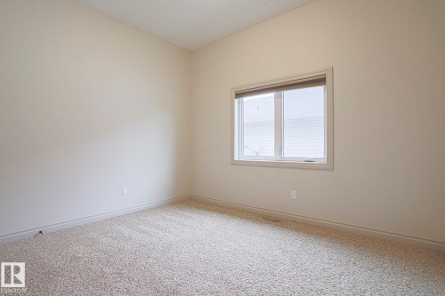 21 Willow Way, Stony Plain, AB - Indoor Photo Showing Other Room