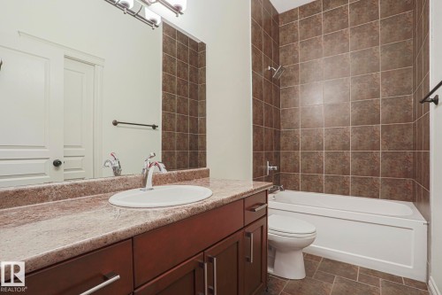 21 Willow Way, Stony Plain, AB - Indoor Photo Showing Bathroom